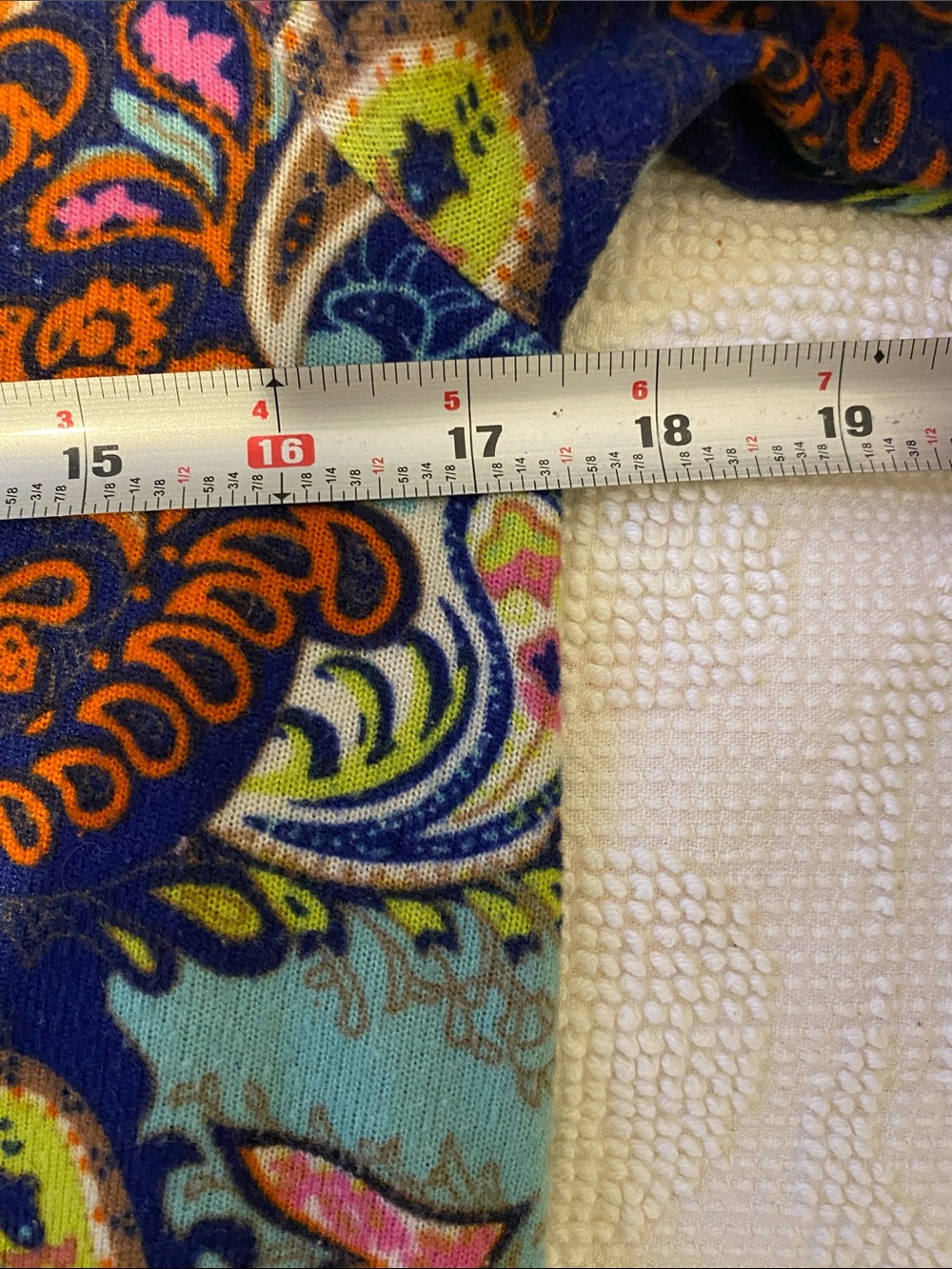 WinWin Multicolor Paisley V-Neck Tunic, really fun top, bell sleeves - Picture 6 of 7